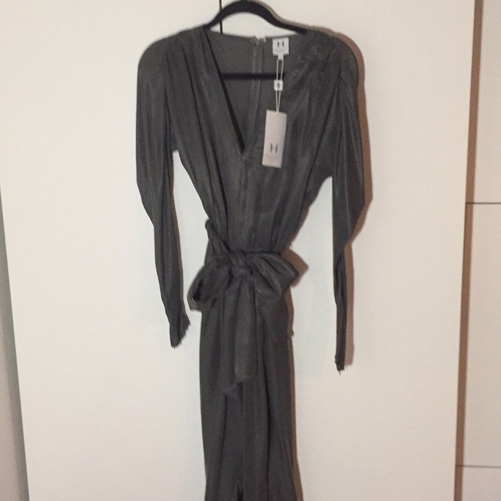 NWT Halston long sleeve gray steel jumpsuit size 6